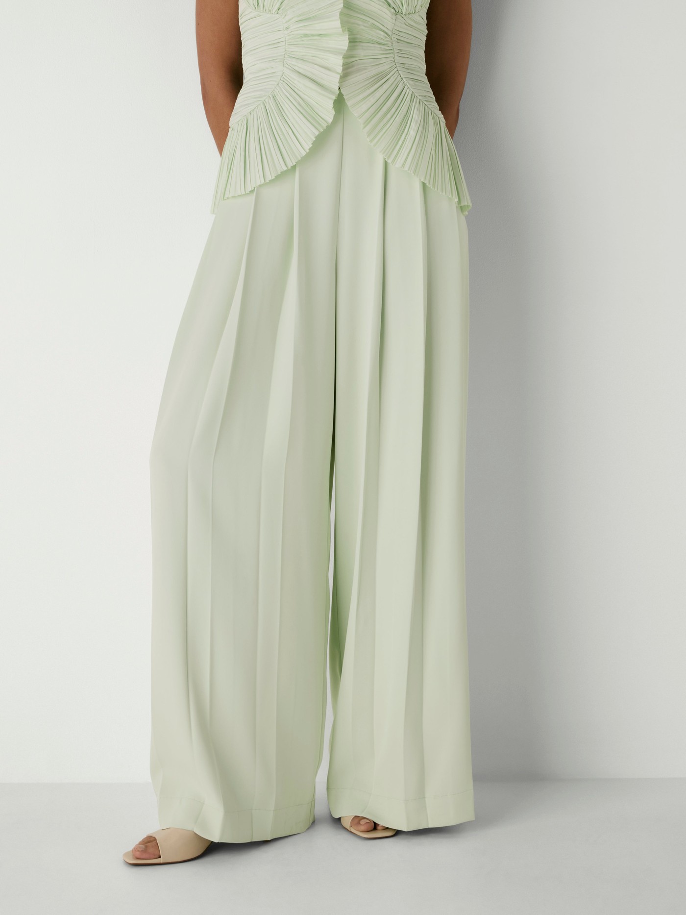 ADELE PANT view 4